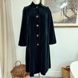 ✨ VINTAGE 1960s velvet coat